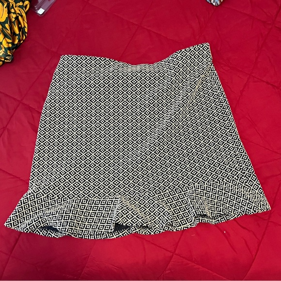 Loft Pencil Skirt - Picture 2 of 3